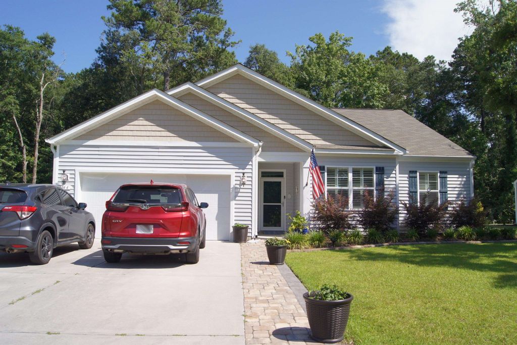 44 Porch Ln., Pawleys Island, SC 29585