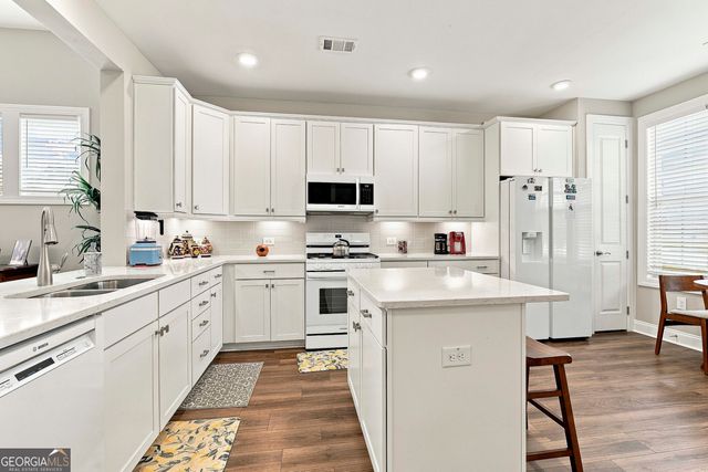 200 Sweetbay Court, Peachtree City, GA 30269