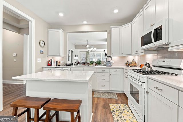 200 Sweetbay Court, Peachtree City, GA 30269