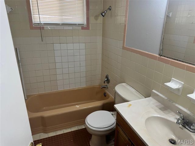 1315 Thrush Lane, Florissant, MO 63031