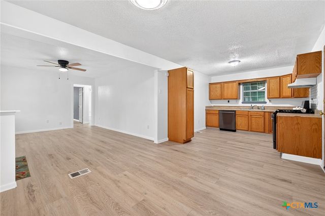 2112 Liberty Street, Copperas Cove, TX 76522