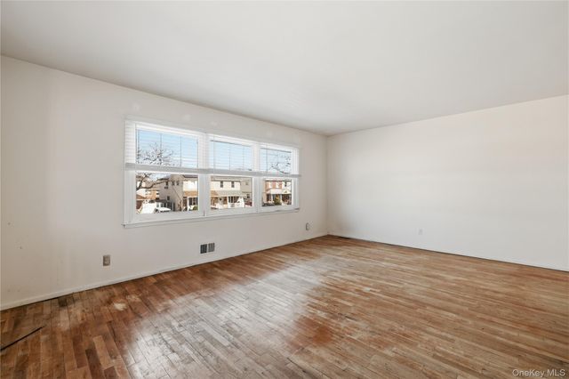 478 Leverett Avenue, Staten Island, NY 10308