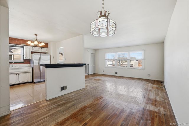 478 Leverett Avenue, Staten Island, NY 10308