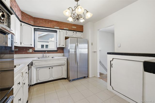 478 Leverett Avenue, Staten Island, NY 10308