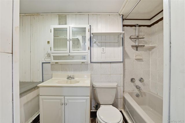 478 Leverett Avenue, Staten Island, NY 10308