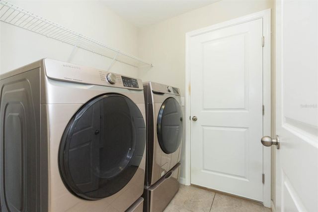 10040 CARLOWAY HILLS DRIVE 10040, Wimauma, FL 33598