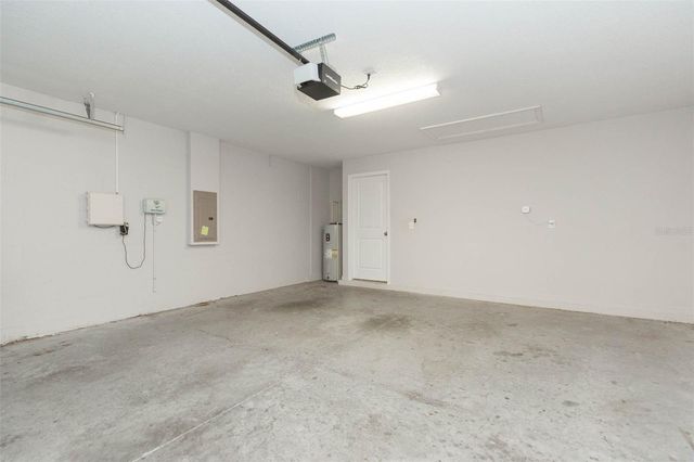 10040 CARLOWAY HILLS DRIVE 10040, Wimauma, FL 33598