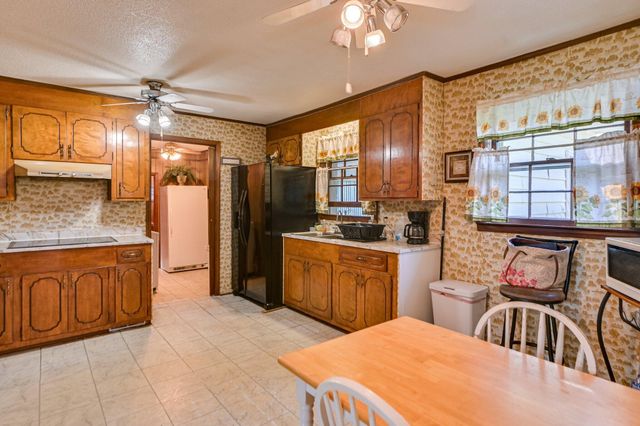 2905 Greenwood Highway, Bradley, SC 29819