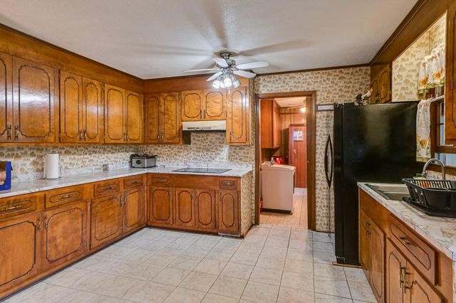 2905 Greenwood Highway, Bradley, SC 29819