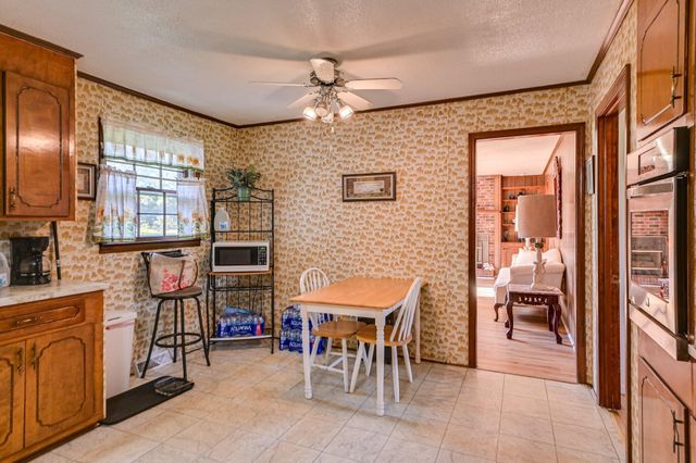 2905 Greenwood Highway, Bradley, SC 29819