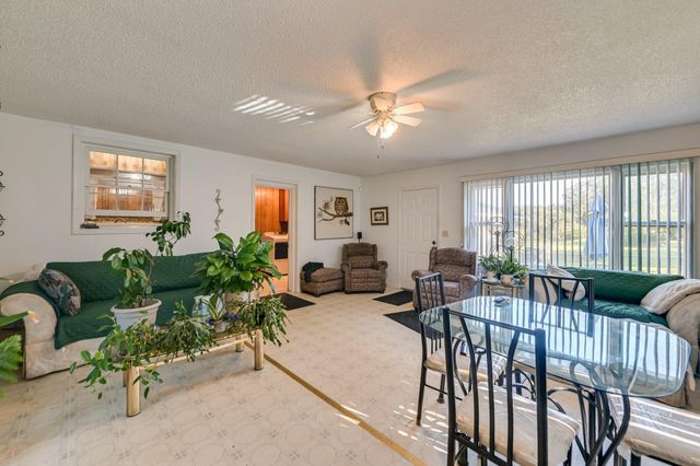 2905 Greenwood Highway, Bradley, SC 29819