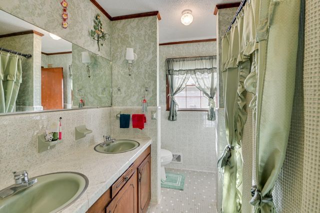 2905 Greenwood Highway, Bradley, SC 29819