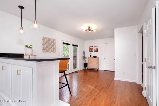 4306 Holly Tree Dr, Louisville, KY 40241