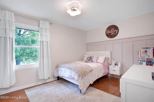 4306 Holly Tree Dr, Louisville, KY 40241