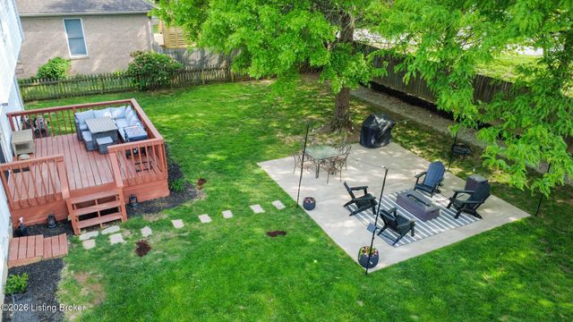 4306 Holly Tree Dr, Louisville, KY 40241