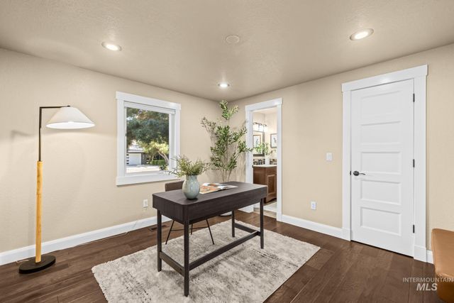 2013 S Coloma Way, Boise, ID 83712
