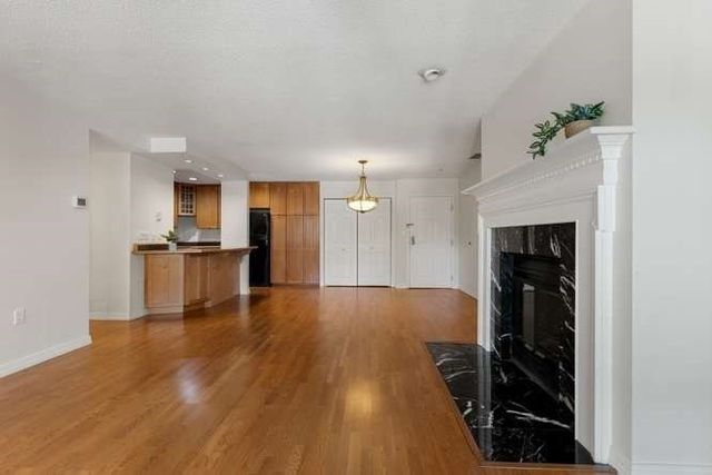 666 Main Street 217, Winchester, MA 01890