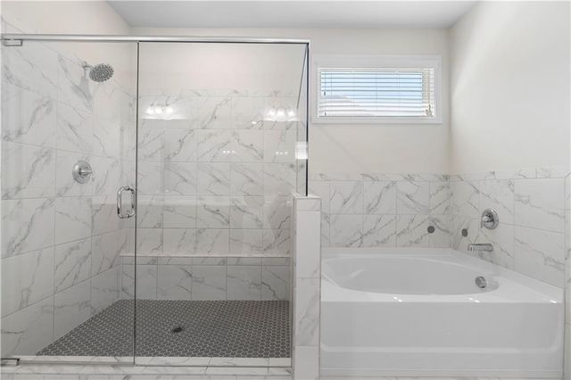 225 Gallant Fox Way, Acworth, GA 30102