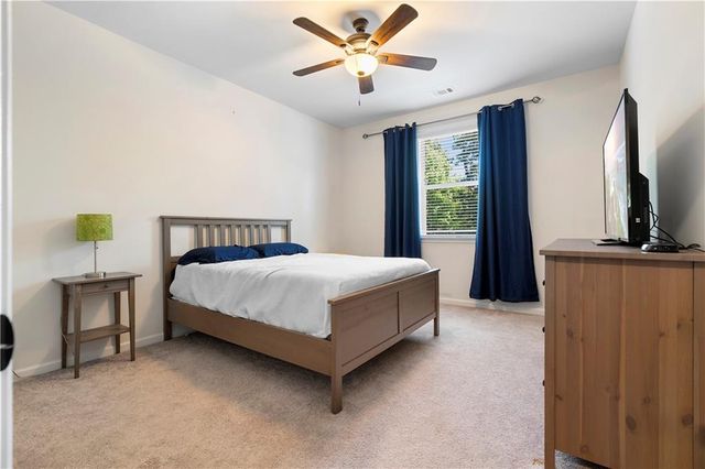 225 Gallant Fox Way, Acworth, GA 30102