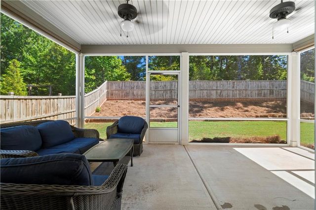 225 Gallant Fox Way, Acworth, GA 30102
