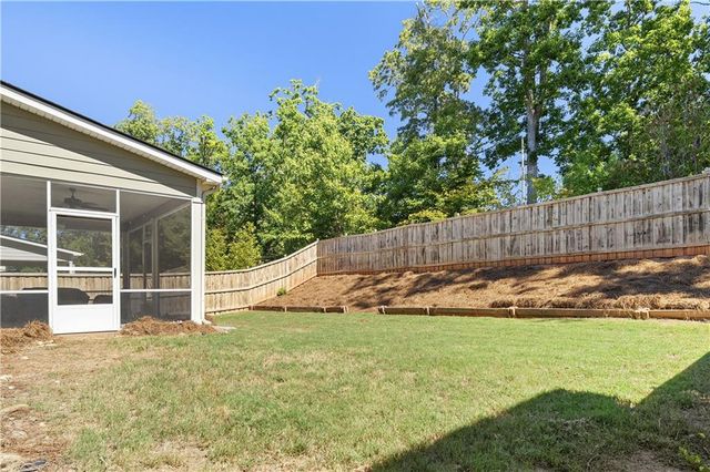 225 Gallant Fox Way, Acworth, GA 30102