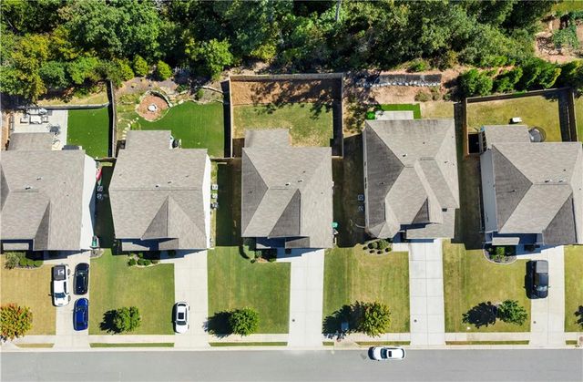225 Gallant Fox Way, Acworth, GA 30102