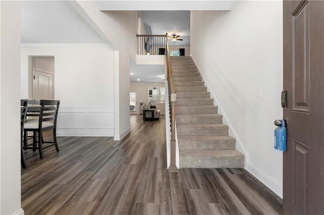 225 Gallant Fox Way, Acworth, GA 30102