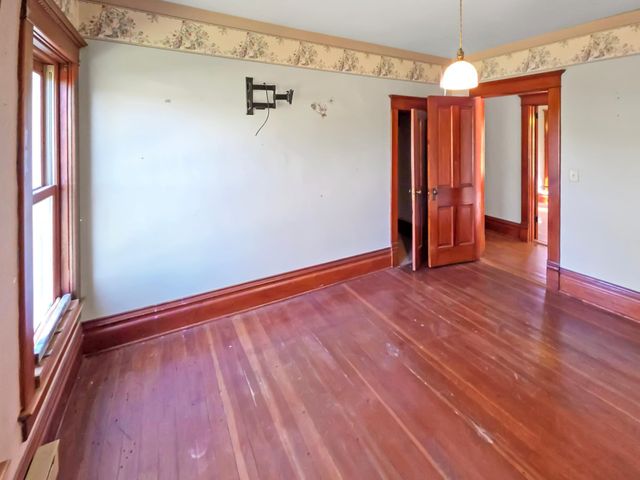 205 E 3rd Street E, Herman, MN 56248