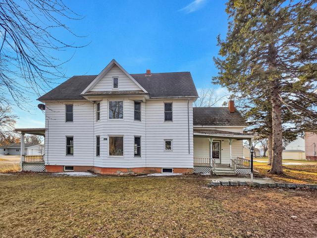 205 E 3rd Street E, Herman, MN 56248