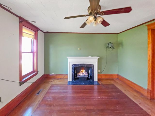 205 E 3rd Street E, Herman, MN 56248