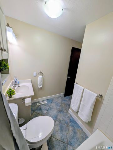 548 Bolton Road, Vernon, CT 06066