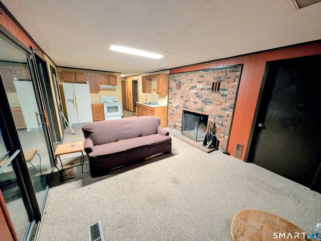 548 Bolton Road, Vernon, CT 06066