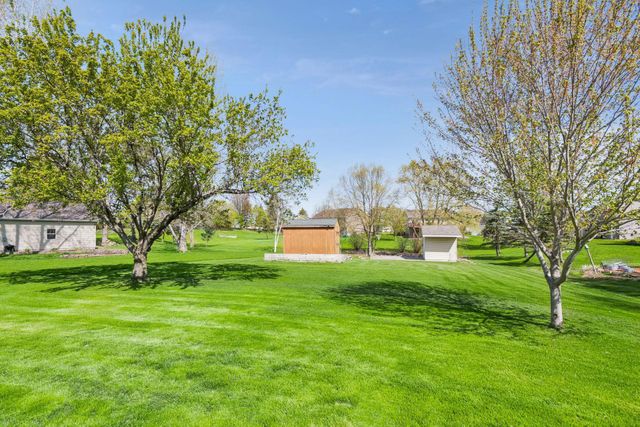 1274 Parkside Lane, Waconia, MN 55387