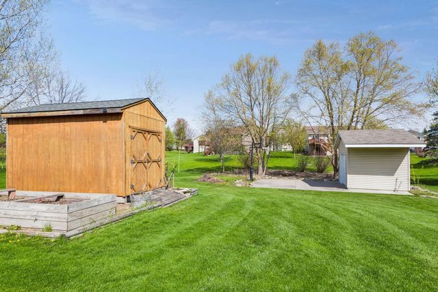 1274 Parkside Lane, Waconia, MN 55387