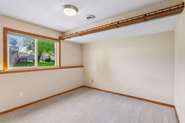 1274 Parkside Lane, Waconia, MN 55387