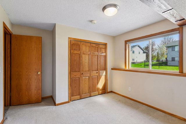 1274 Parkside Lane, Waconia, MN 55387
