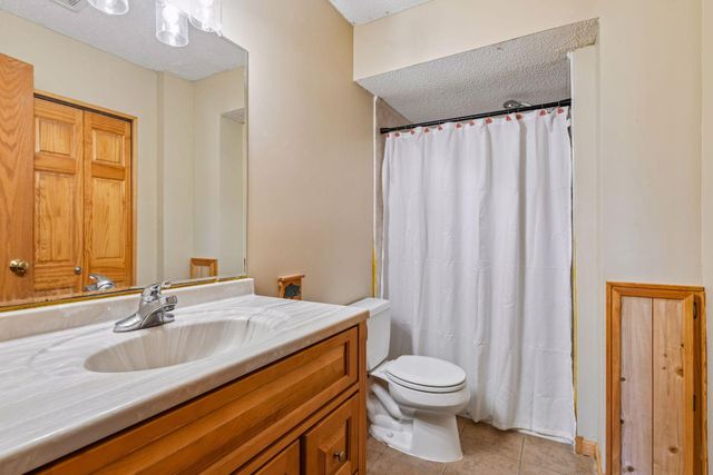 1274 Parkside Lane, Waconia, MN 55387