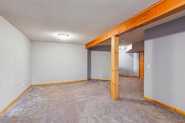 1274 Parkside Lane, Waconia, MN 55387