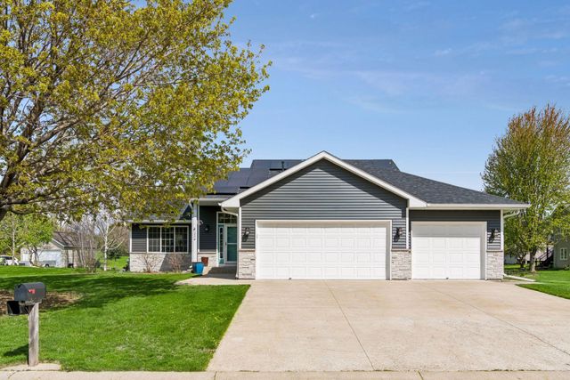 1274 Parkside Lane, Waconia, MN 55387