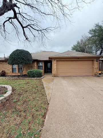 5720 Sterling Green Trail, Arlington, TX 76017