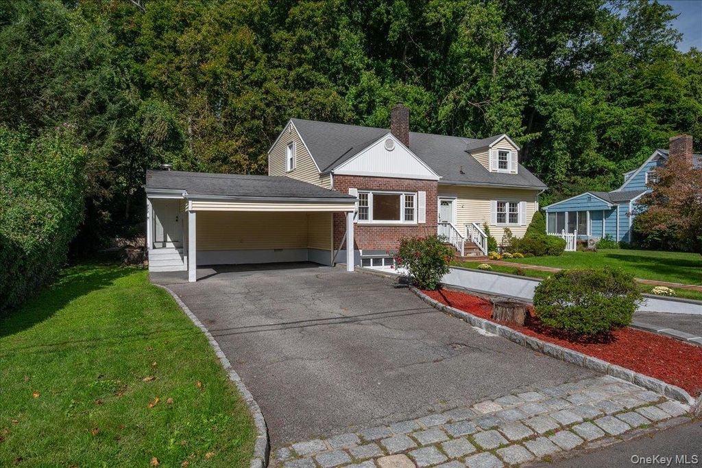 32 Dogwood Drive, Scarsdale, NY 10583 — photo 2