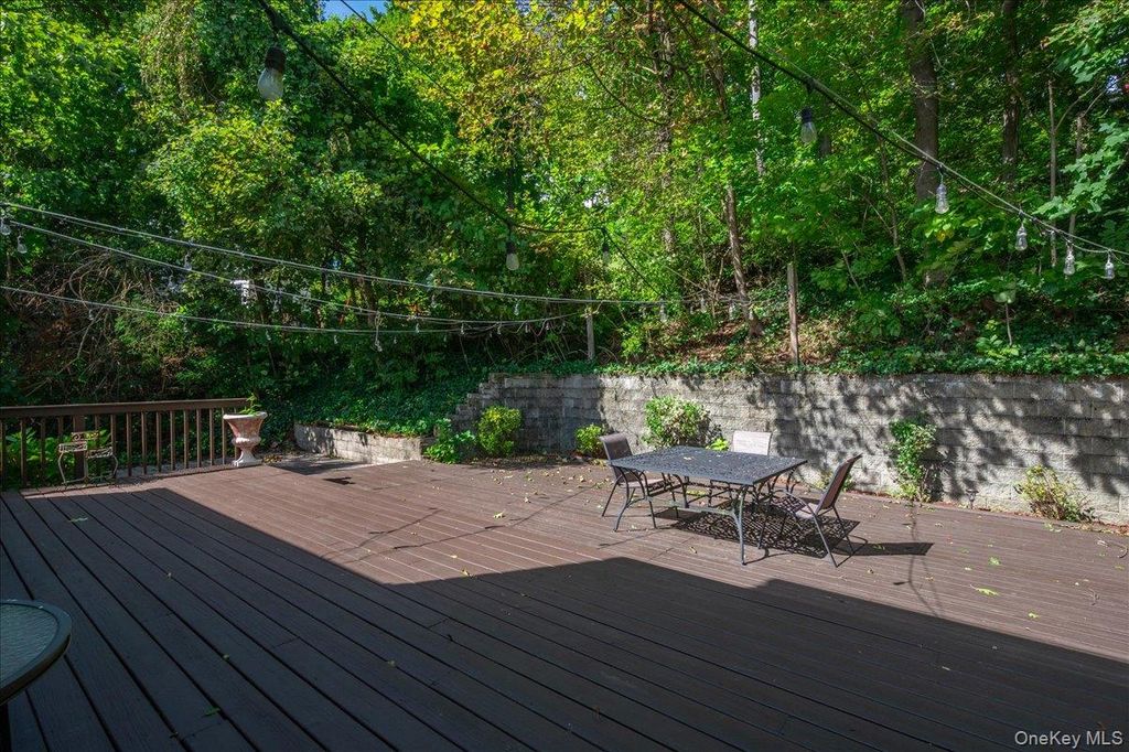 32 Dogwood Drive, Scarsdale, NY 10583 — photo 5