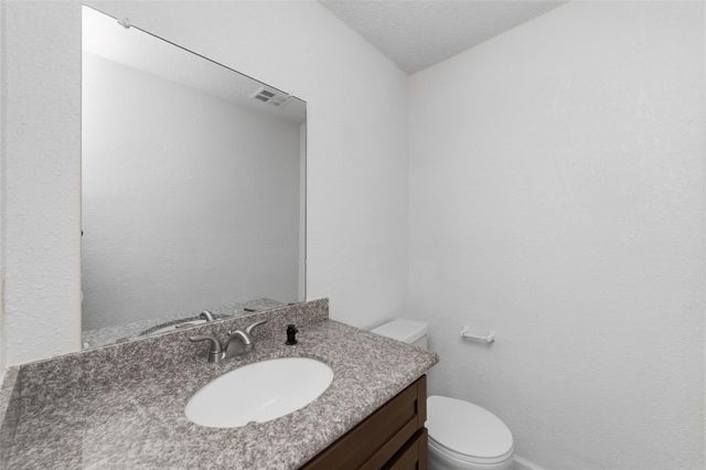 7700 Creekbend Drive 70, Houston, TX 77071