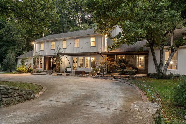 1780 Tyne Blvd, Nashville, TN 37215