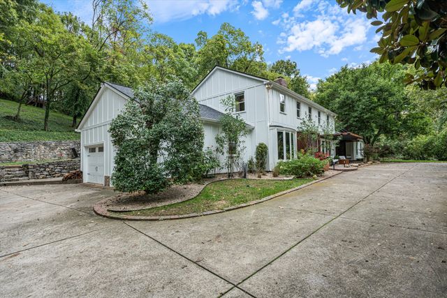 1780 Tyne Blvd, Nashville, TN 37215