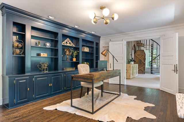 1780 Tyne Blvd, Nashville, TN 37215