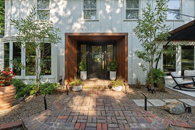 1780 Tyne Blvd, Nashville, TN 37215