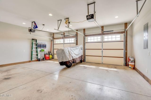 5144 Hester Court, Piney Flats, TN 37686