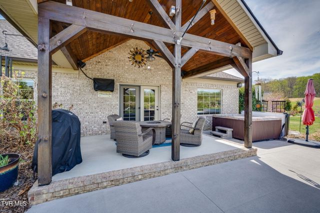 5144 Hester Court, Piney Flats, TN 37686