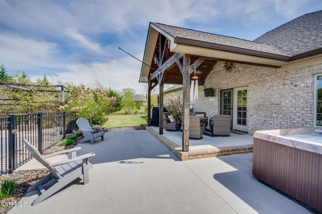 5144 Hester Court, Piney Flats, TN 37686